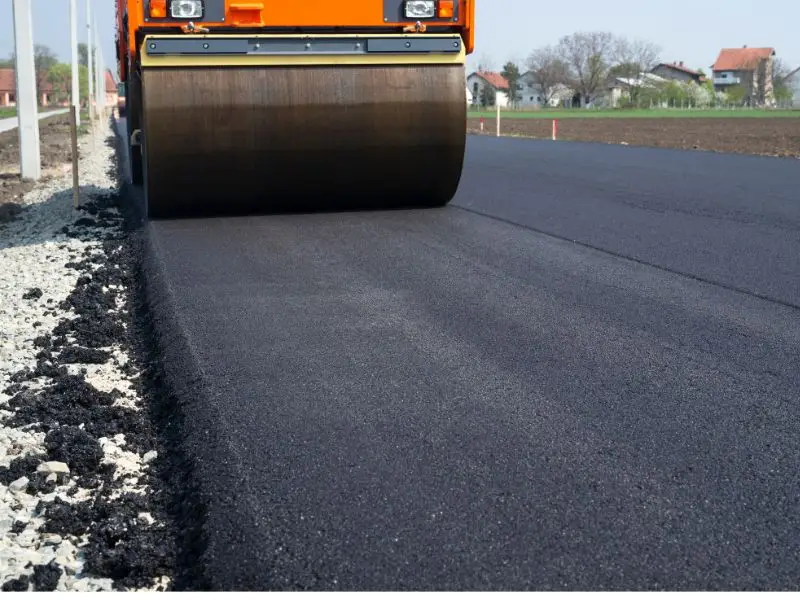 Desvendando o Asfalto Frio: O Que Você Precisa Saber Imagem sobre Como usar o Asfalto frio